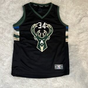 Youth Milwaukee Bucks jersey